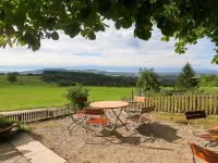 Berggasthof Höchsten Hotels in Illmensee