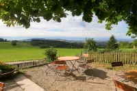 Berggasthof Höchsten Hotels in Roggenbeuren