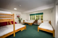 Loch Ness Bunk Inn Hoteles cerca de The Loch Ness Centre