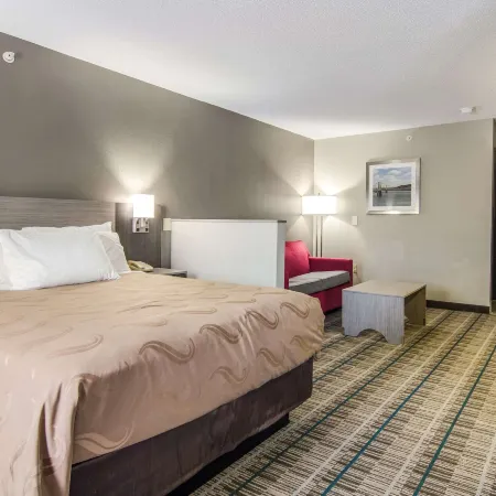 Quality Inn & Suites Grove City-Outlet Mall