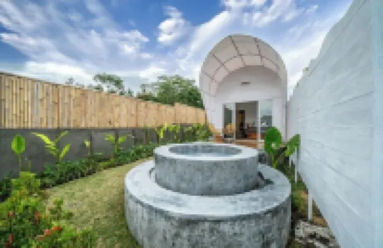 เดอวี่ กินตามานิ โรงแรมใกล้ภูเขาไฟบาตูร์