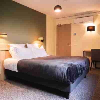 Logis Hôtel le Saint Pierre Rooms