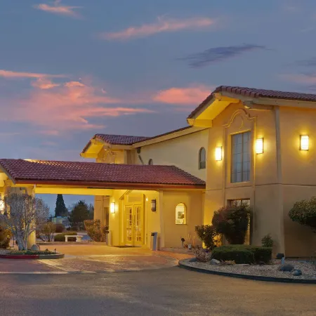 Days Inn by Wyndham Reno