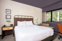 Origin Baton Rouge, a Wyndham Hotel - balcony