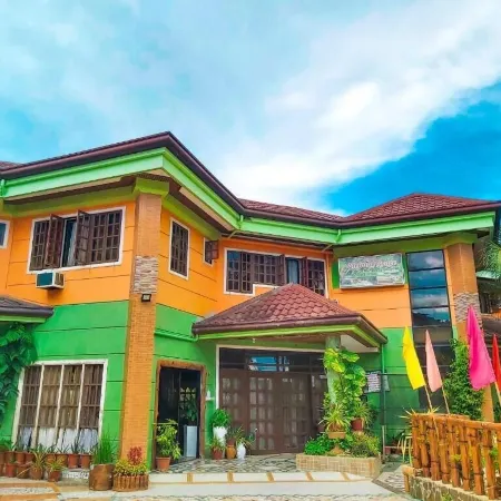 Stefanie Grace Inn