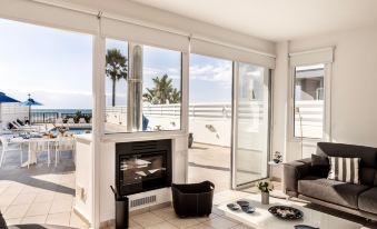 Faros Seaside Villa Larnaca