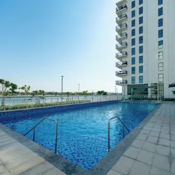 Maison Privee - Sleek Yas Getaway w/ Ferrari World and Canal Views Отели рядом с достопримечательностью «Пристань для яхт Яс»