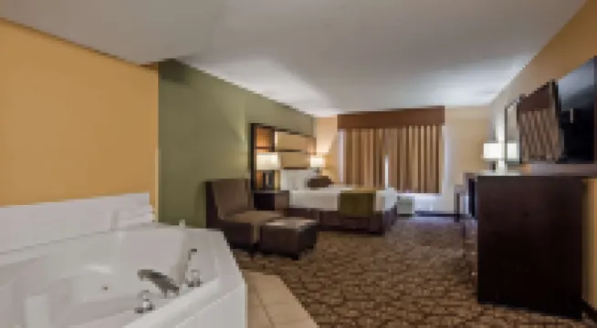 Best Western Plus Vancouver Mall Dr. Hotel  Suites
