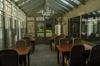 โรงแรม เคมเปนรัสท์