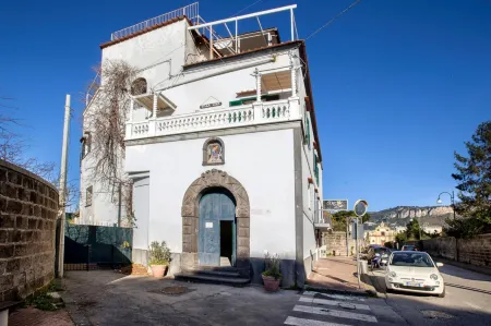 Estate4Home - Casa Lina Отели рядом со станцией S. Agnello