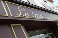 Le Tout VA Bien Hotels in Moissac