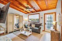 Drackett House by Whiskey Properties Hotels in Bay Saint Louis