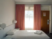 Olympia Motel Hotels in Queanbeyan