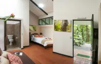 Tapirus Lodge and Reserve - balcony
