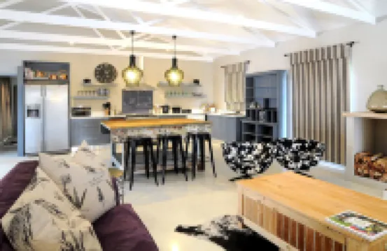 因維雷爾車站酒店