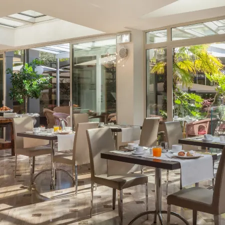 Hotel Continental - TonelliHotels