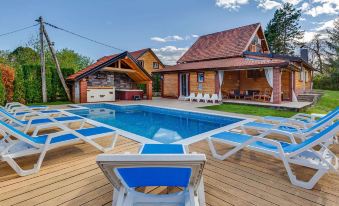 Holiday Home in Ogulin with Pool & Rafting