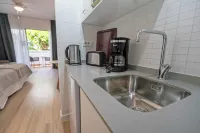 Coral California - Adults Only - Homestays