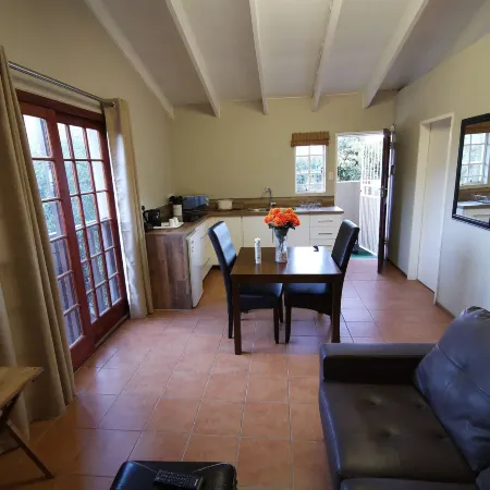 Paulshof Sandton Apartments - Hluhluwe Road Complex