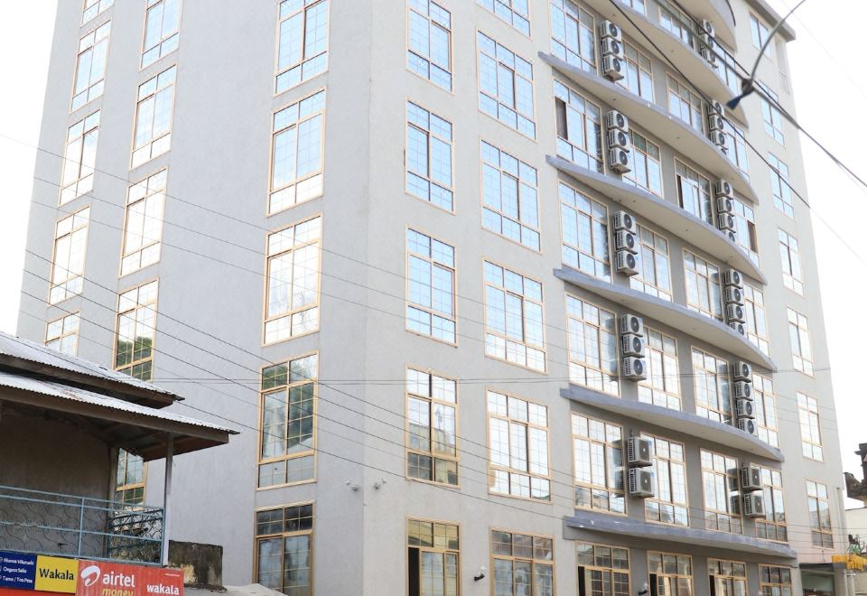 Mount Usambara Hotel - Housity