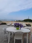 Beautiful apartment facing the sea. Balcony, plus huge terrace, very nice view.