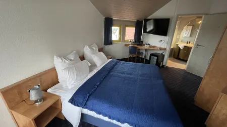 Krystall Hotel Отели рядом с Аэропорт Штутгарт