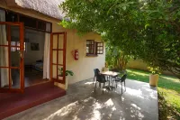 The Little Outlook Hotels in Вікторія-Фолз