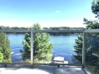 Muskoka Lakeshore Cottage Bliss - Scenic