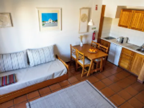 ホテルアパルタメントポルトコーヴォ シネスのホテル