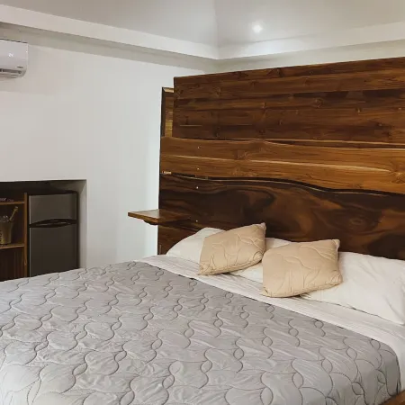 Dreamsea Surf Camp