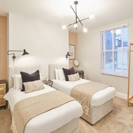 Host & Stay - Albion House