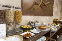 Hotel Arangues - Breakfast