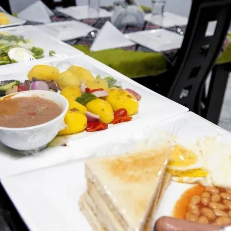 Naptin Executive Hotel and Suites
