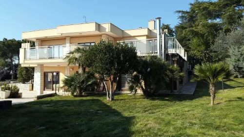 Villa Grinaldi Hotels in Castellana Grotte
