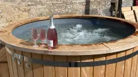 2-Bed Barn Hot Tub & Pet Friendly Near Muirkirk Hotels in Cumnock