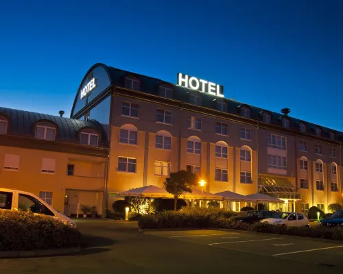 Sachsenpark-Hotel Hotels near Seehausen