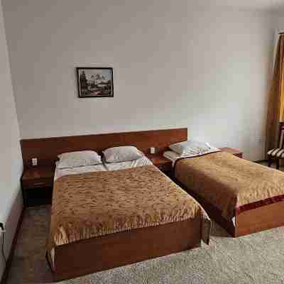 Rest Hostel Airport Modlin Rooms