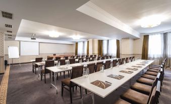 Festa Winter Palace Hotel