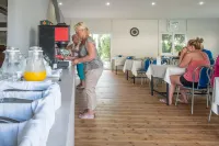 Anika Studios - breakfast