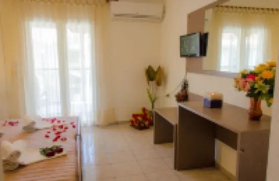 Polykratis Rooms