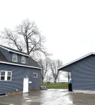 Charming Full Home in Downtown Escanaba – Walk to Beach, Park, and Marina! Escanaba Country Club 주변 호텔
