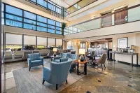 Prado Hotel - parking