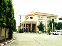 Amarin Grand Rayong Hôtels à : Tha Pradu