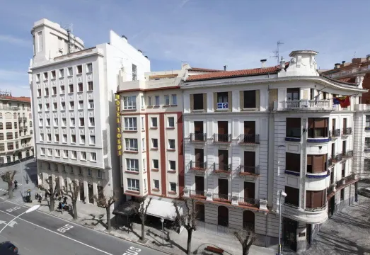 Pamplona’s Noble Spirit: A Guide to the City’s Most Historic Luxury Hotels