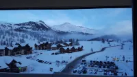 58 m2 apartment warm at the foot of the slopes with open views south
