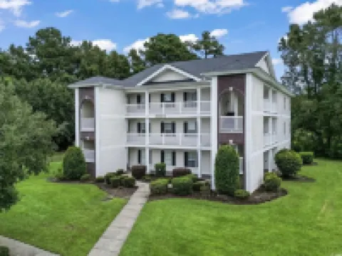 Spacious 3-Bedroom Getaway Myrtle Beach. Includes Entry to State Parks