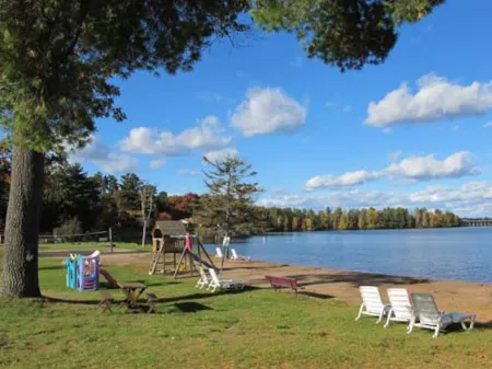 Nitschke's Resort Cabin #7 - Pet Friendly