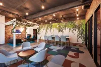 Central Location with Full Kitchen and Wi-Fi - Exquisite Urban Retreat