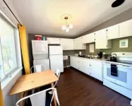 Mid-Century in Water Hill w/ Tons of Natural Light