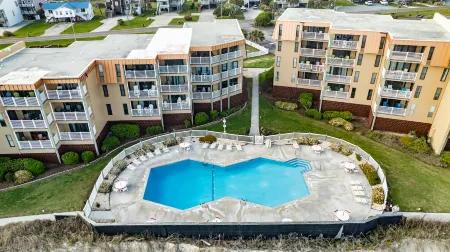 Beachfront Access and Panoramic Views - Charming Coastal Retreat Отели в г. Стамп Саунд